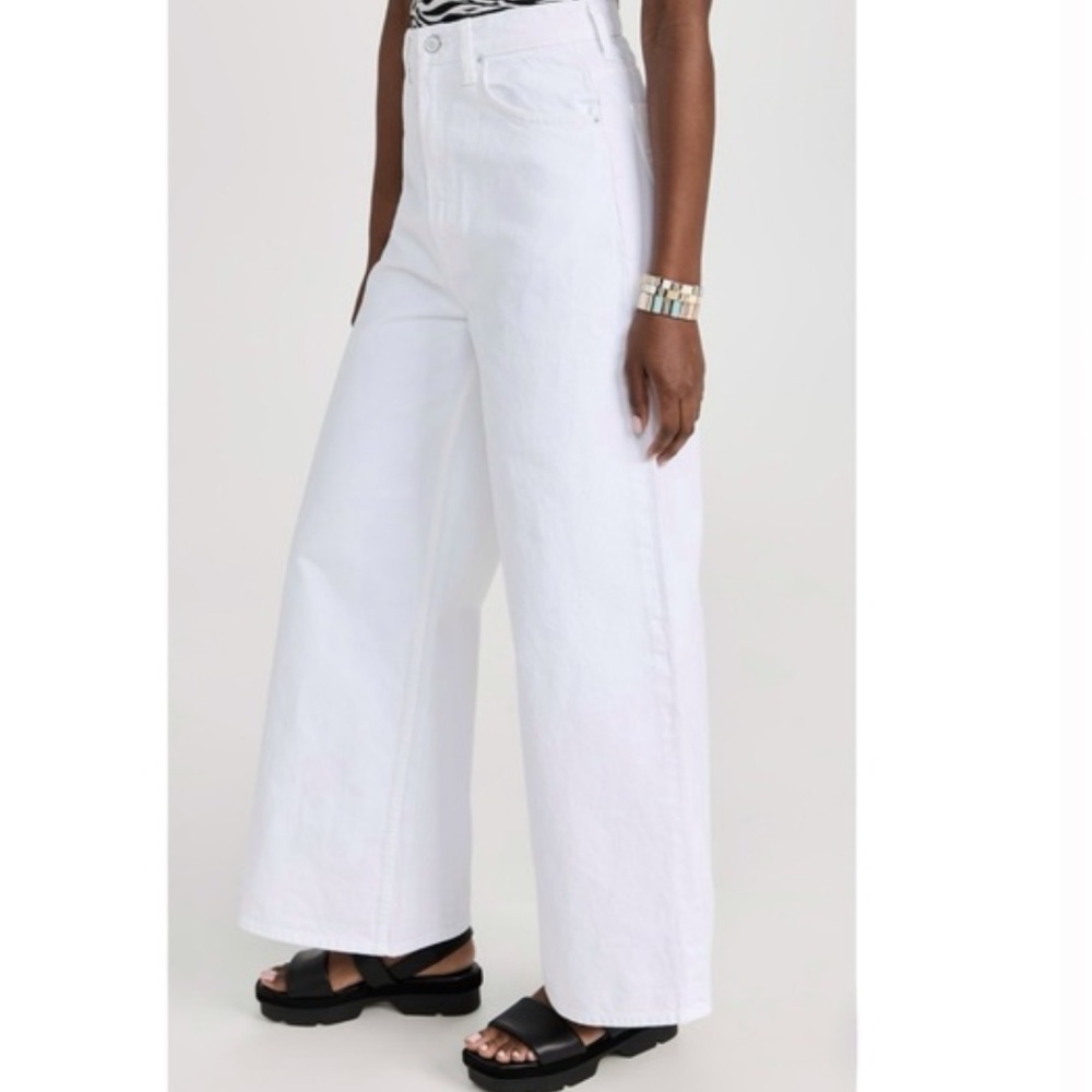 Mother Snacks! High Waisted Push-Pop Crop Wide Leg Jeans in Sticky Rice